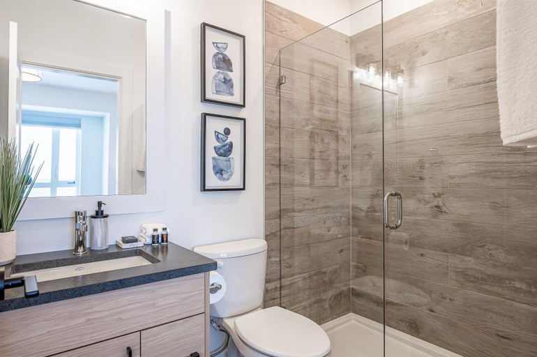 Bathroom 4, Grizzly Ridge Getaway Brand New, Hot Tub, Sleeps 11, Kootenay Boundary