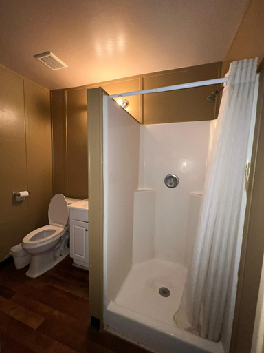 Bathroom 5, Extended Stay of Carrizo Springs, Dimmit