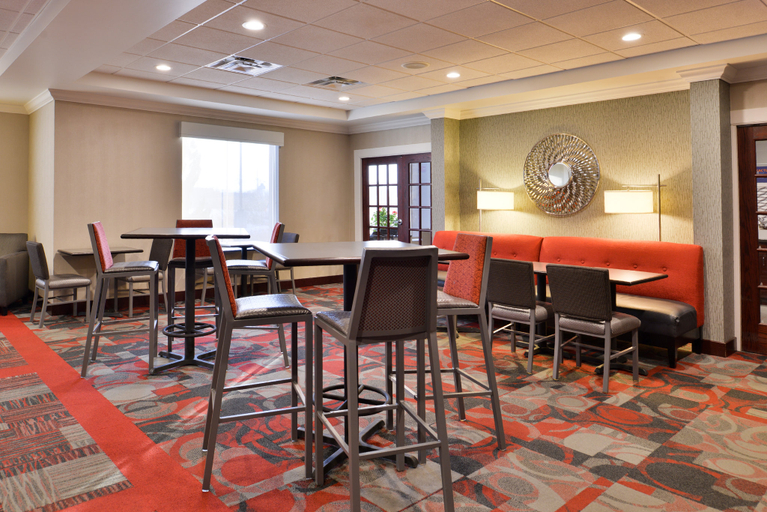 Food & Drinks 3, Holiday Inn Express CANANDAIGUA - FINGER LAKES by IHG, Ontario