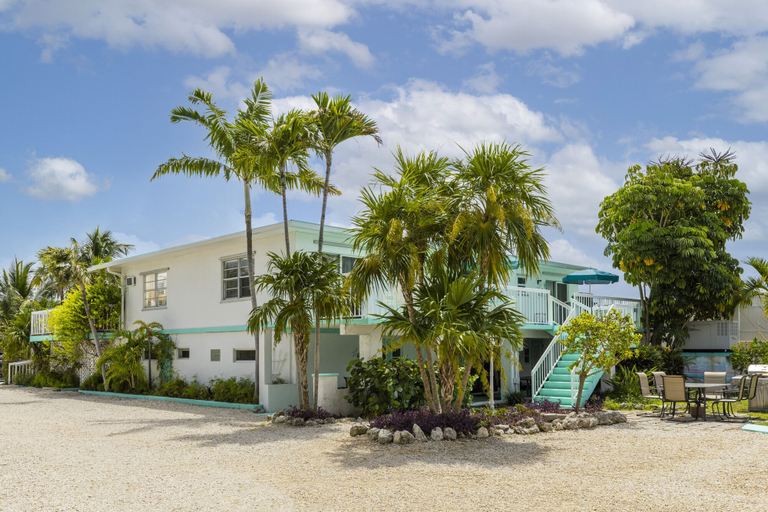 Exterior & Views 2, Gulf View Waterfront Resort, Monroe