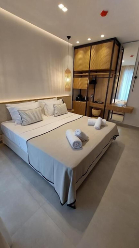Bedroom 5, Niriides Palace, Crete