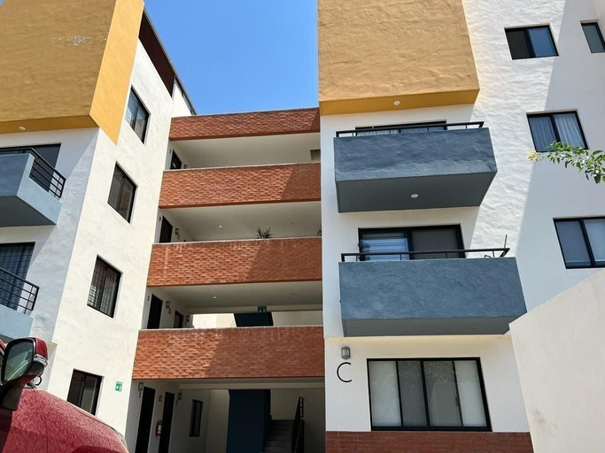Exterior & Views 2, Av. Plan de San Luis 1175, Guadalajara