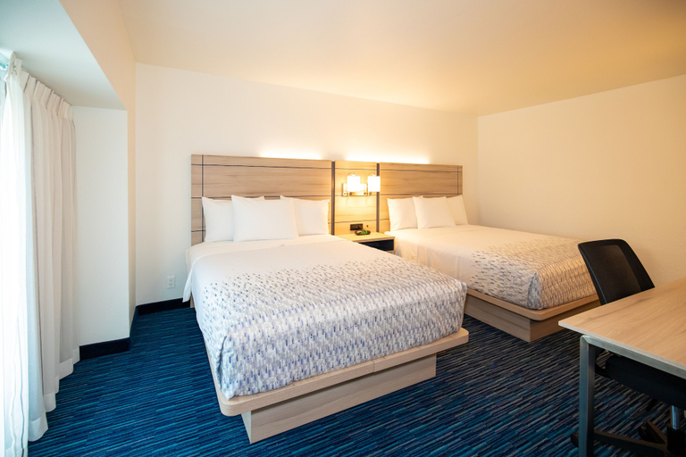 Bedroom 3, Orange Grove Inn, Orange