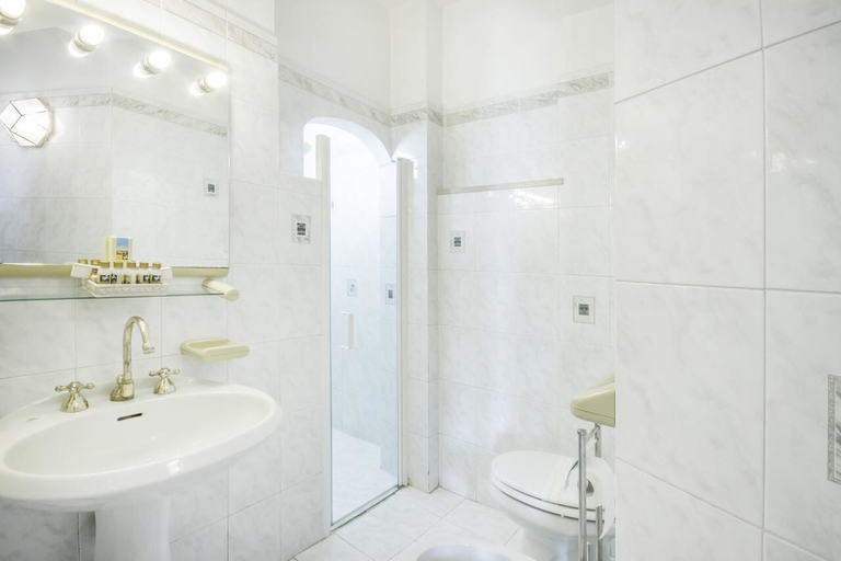 Bathroom 5, Park Hotel Ville Montefiori, Brescia