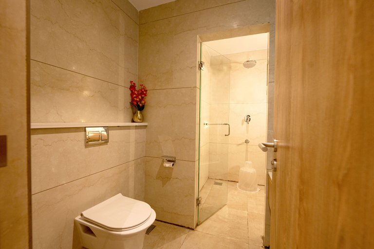 Bathroom 4, TGI STAR Holidays Yercaud, Salem