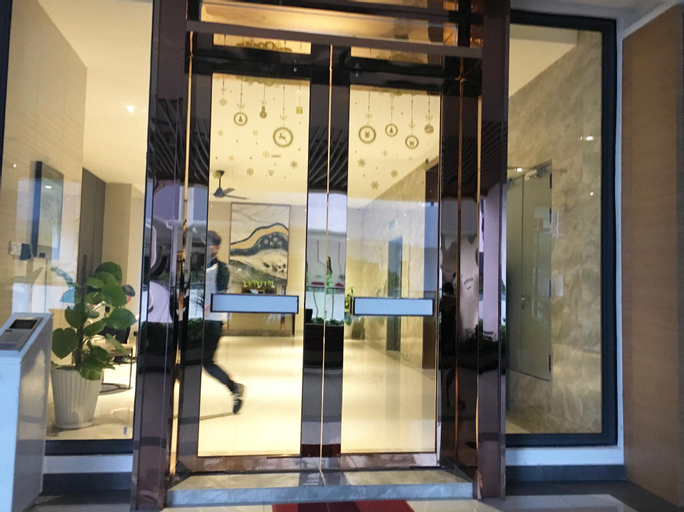 Public Area, Luxurious Cosy 2 bedrooms Condo @ R&F Mall, Johor Bahru