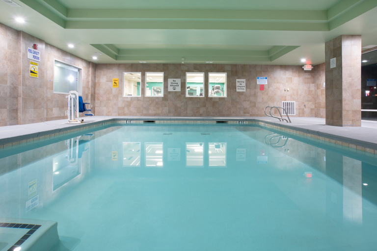 Sport & Beauty 3, Holiday Inn Express YREKA-SHASTA AREA by IHG, Siskiyou