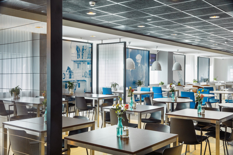 Food & Drinks 3, Holiday Inn Express ROTTERDAM - CENTRAL STATION by IHG, Rotterdam