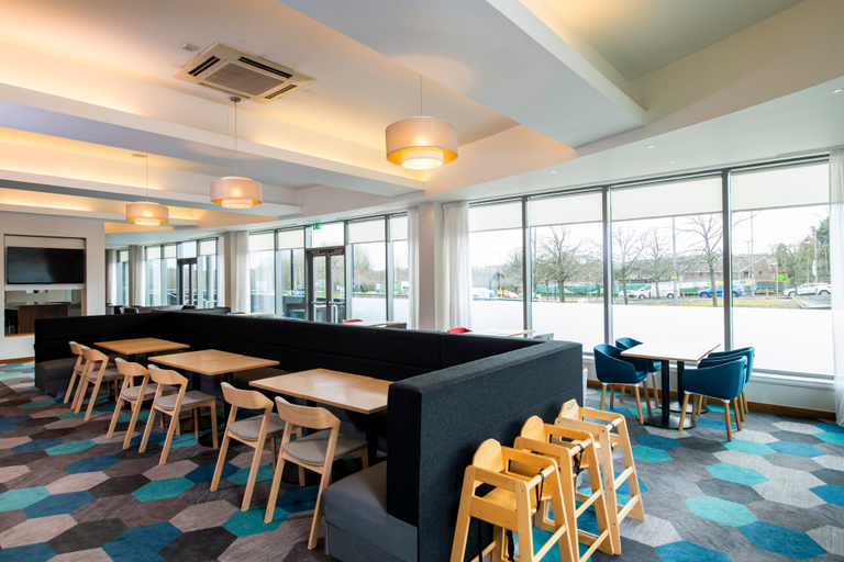 Food & Drinks 3, Holiday Inn Express HAMILTON by IHG, South Lanarkshire