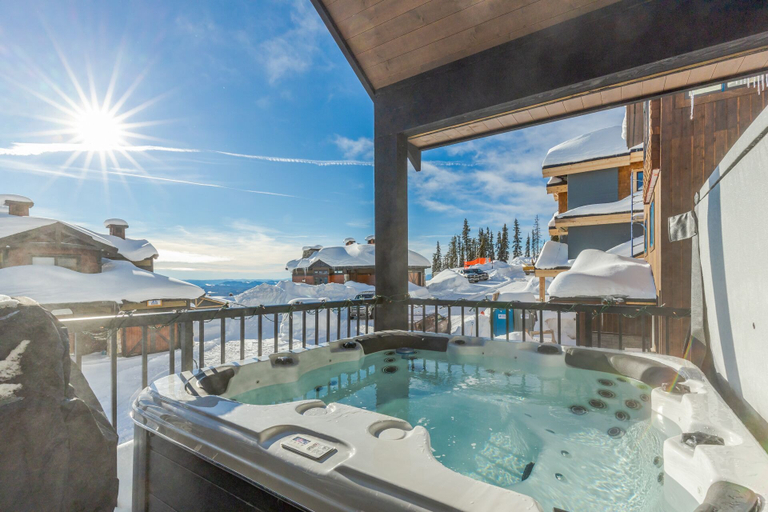 Sport & Beauty, The White Pearl - Luxury Chalet W/mountain Views, Kootenay Boundary