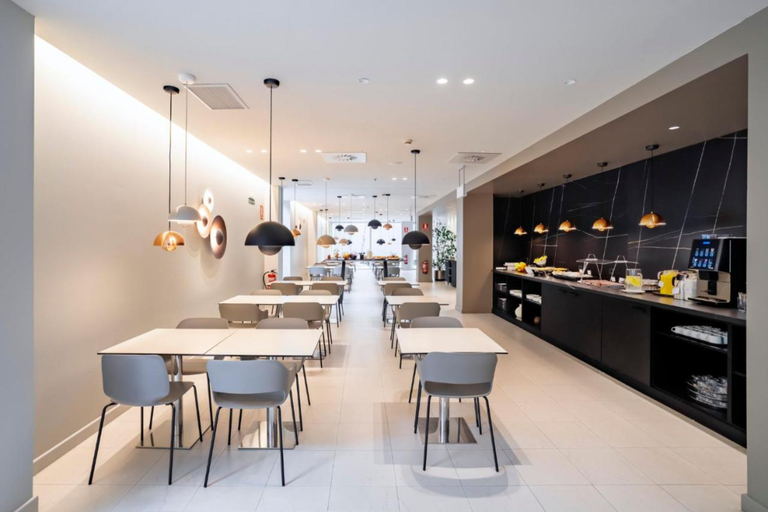 Food & Drinks 5, Holiday Inn Express PAMPLONA by IHG, Navarra