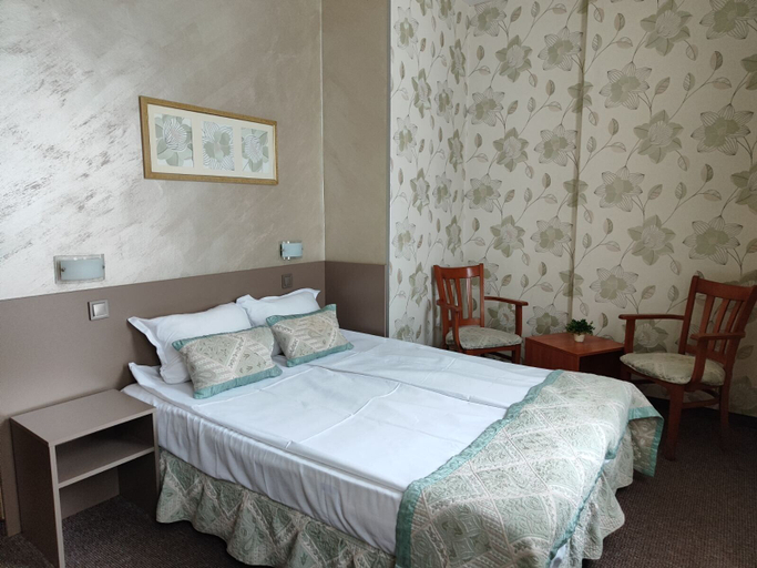 Bedroom 2, Family Hotel Bulair, Burgas