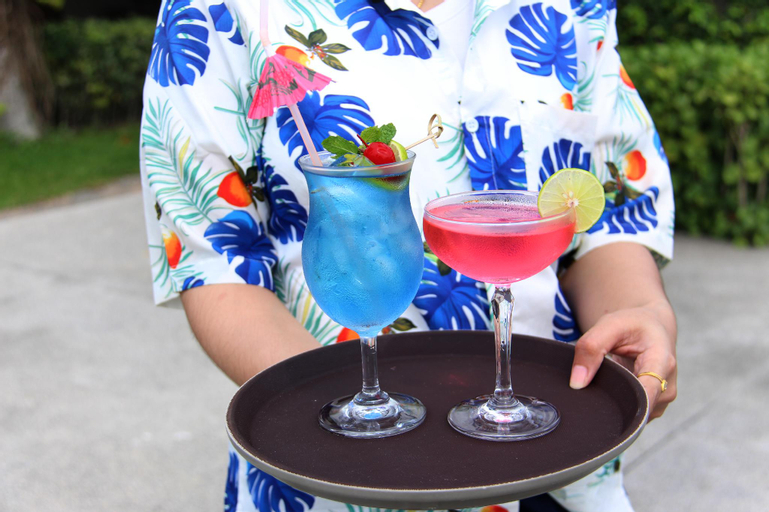 Food & Drinks 7