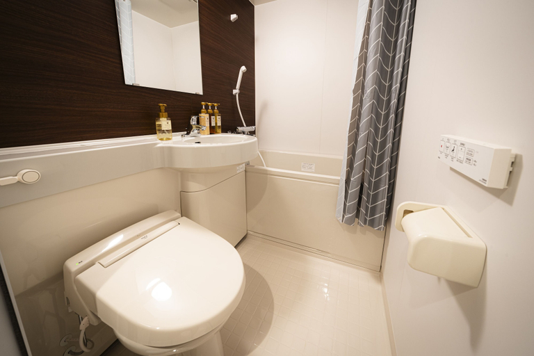Bathroom 5, R Hotel Namba South, Osaka