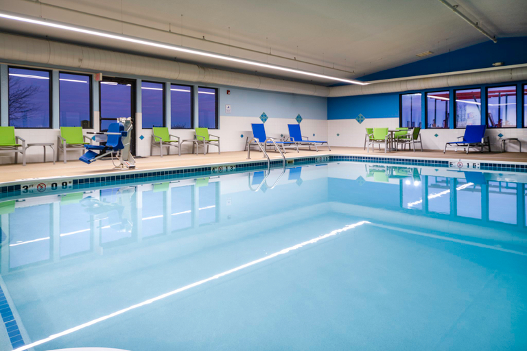 Sport & Beauty 1, Holiday Inn Express ROCHELLE by IHG, Ogle