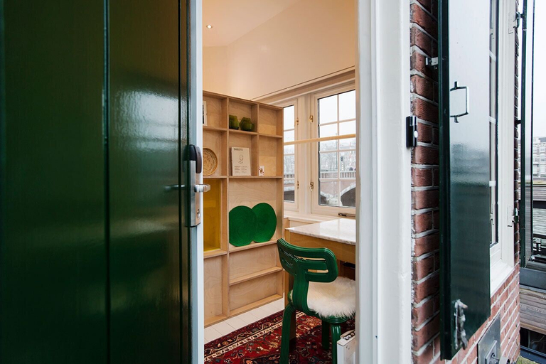 Others 2, SWEETS - Nieuwe Amstelbrug, Amsterdam