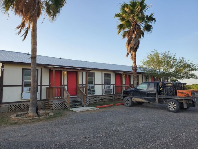 Exterior & Views 2, Extended Stay of Carrizo Springs, Dimmit