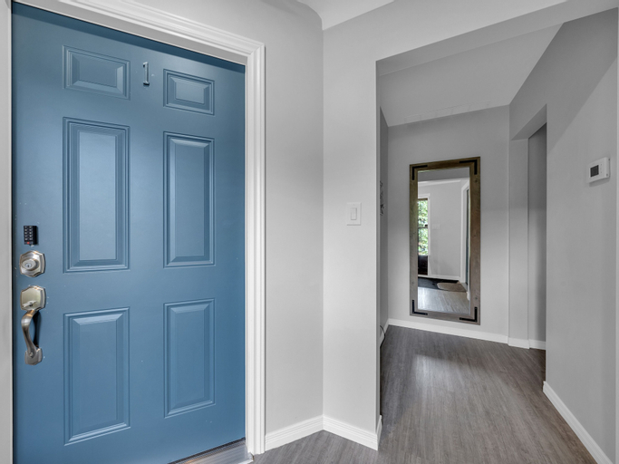 Coastal #1 and Cozy #2 - Seacliff Beach Suites, Essex