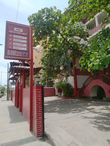 Others 5, Hotel Chez Wou, Ingombota