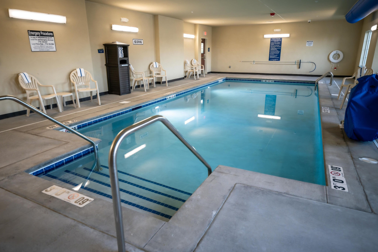 Sport & Beauty 5, Cobblestone Hotel & Suites - Lamar, Prowers