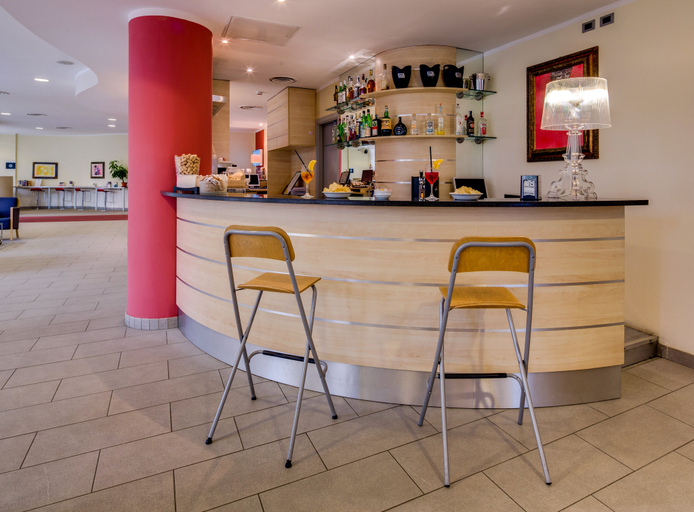 Food & Drinks 2, Holiday Inn Express PARMA by IHG, Parma