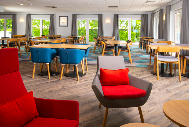 Food & Drinks 5, Holiday Inn Express PETERBOROUGH by IHG, Peterborough