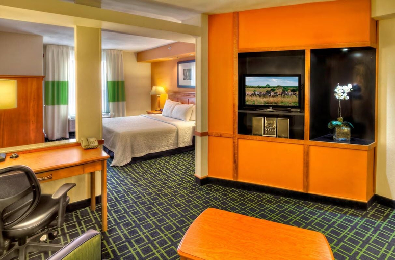 Bedroom 4, Fairfield Inn & Suites Murfreesboro, Rutherford