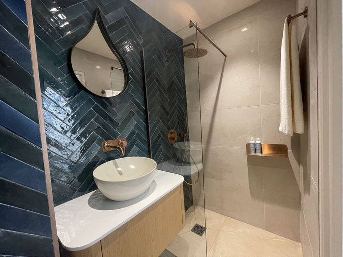 Bathroom 5, Villa Chiesa, Gard