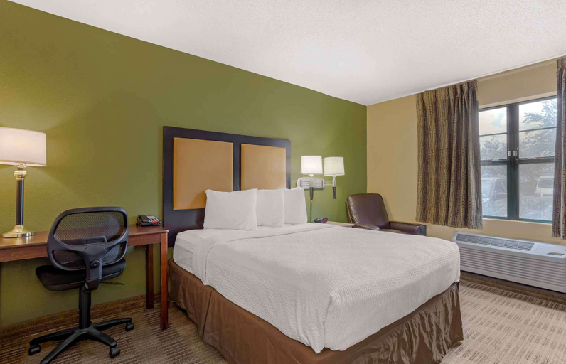Bedroom 3, Extended Stay America Suites Houston Med Ctr Greenway Plaza, Houston