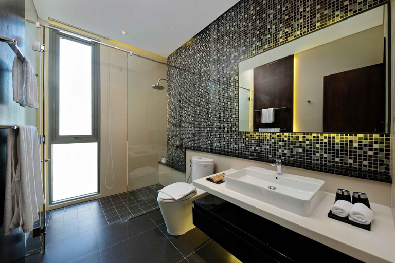 Bathroom 4, The Ocean Suites, Da Nang