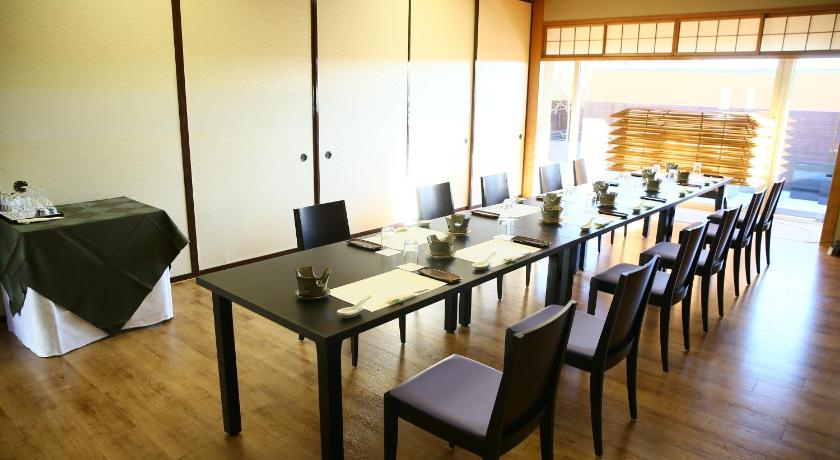 Food & Drinks 2, Hotel 1-2-3 Maebashi Mercury, Maebashi