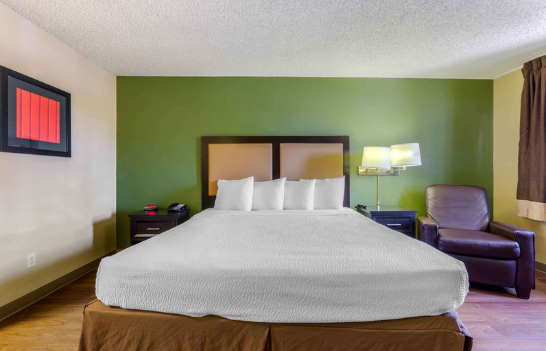 Bedroom 3, Extended Stay America Suites Phoenix Airport, Maricopa