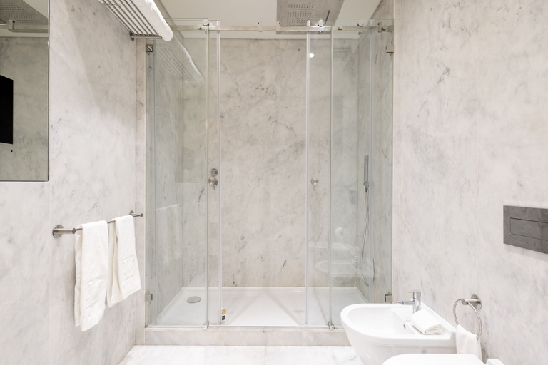 Bathroom 4, Chiado Mercy - Lisbon Best Apartments, Lisbon