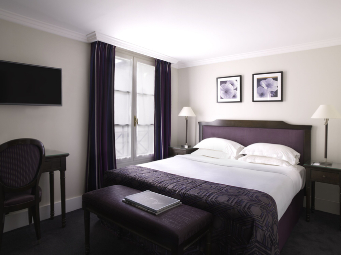 Bedroom 2, Hotel Royal Saint Honoré Paris Louvre, Paris