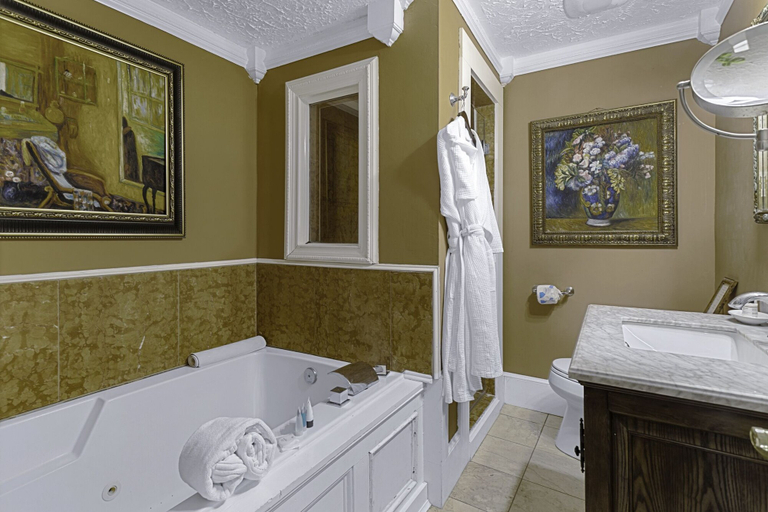 Bathroom 4, Casablanca Inn on the Bay, Saint Johns