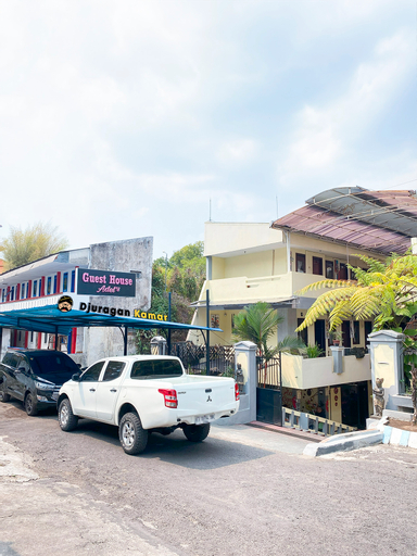 DJURAGAN KAMAR ADEL'S, Malang