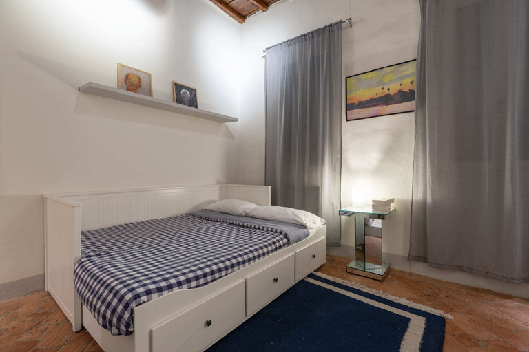 Bedroom 2, Santo Spirito Suite, Florence