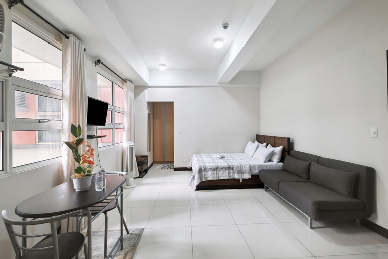 Bedroom 4, Tess and Tessha Condotel near T3 Airport, Pasay City