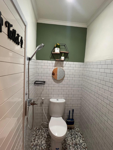 Bathroom 4, Pondok Ana Negara, Jembrana