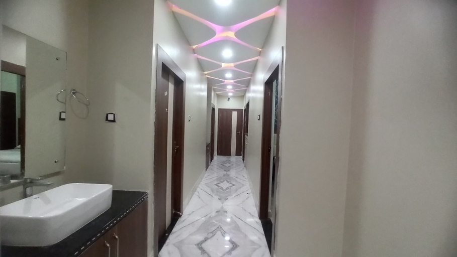 Bathroom 2, G P Guest House And Banquet Hall, Gaya
