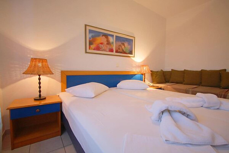 Bedroom 5, Smaragdi Hotel, South Aegean