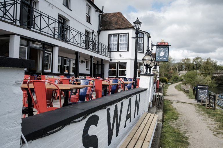 Exterior & Views 2, The Swan Hotel, Surrey