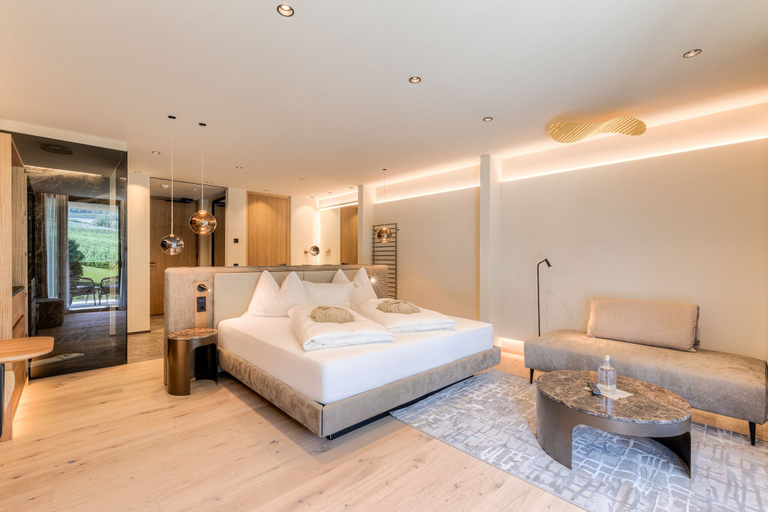 Bedroom 2, Boutique Hotel Amaril, Bolzano