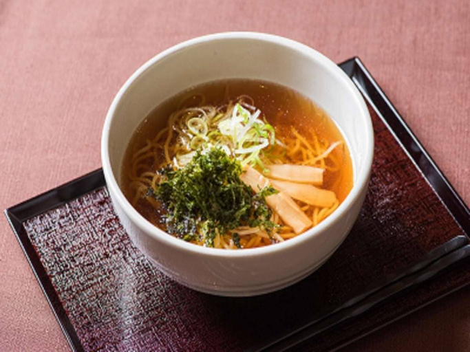 Food & Drinks 9