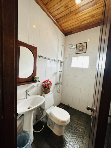 Bathroom 3, Anisa Mekong Riverside Villa, Chomphet