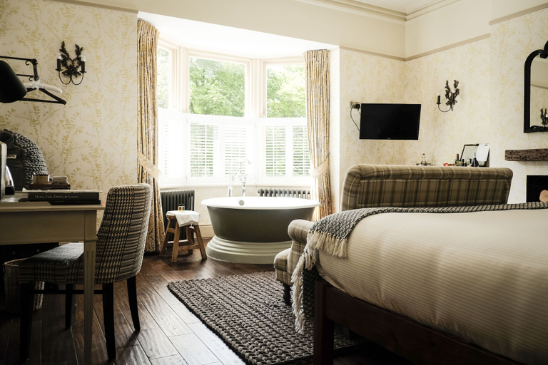 Bedroom 2, The White Buck, Hampshire