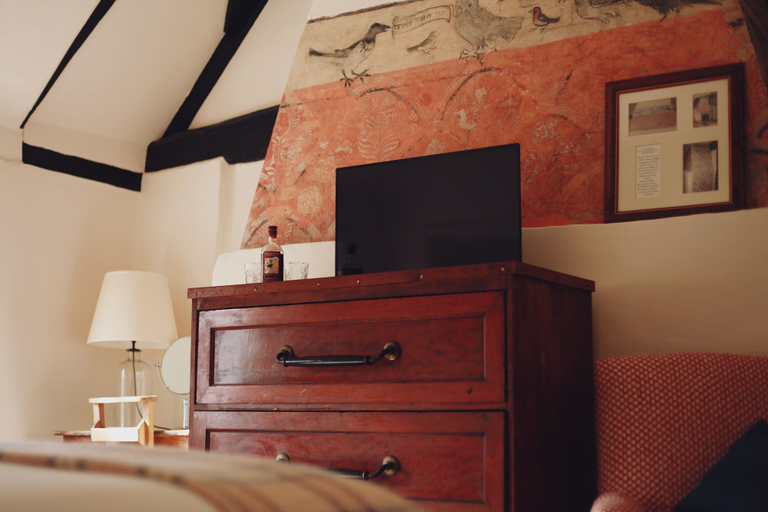 Bedroom, Bel & The Dragon Odiham, Hampshire