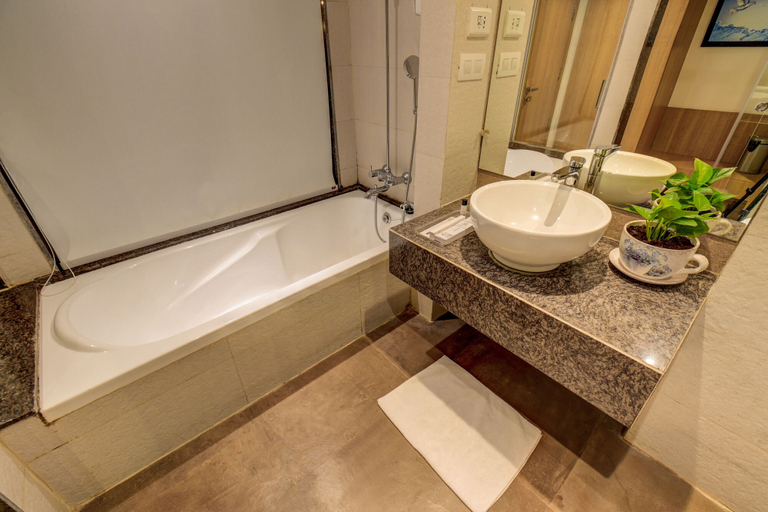 Bathroom 5, The SSK Solitaire Hotel & Banquets, Nashik