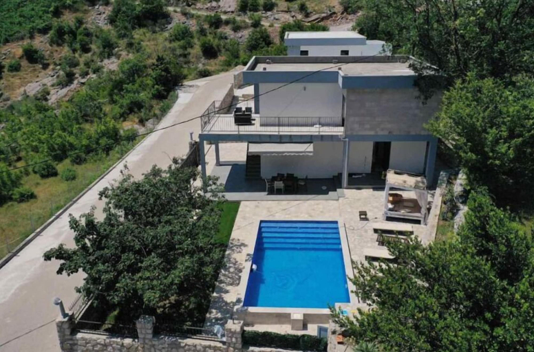 Sport & Beauty, Seaview Villa with pool Hanja