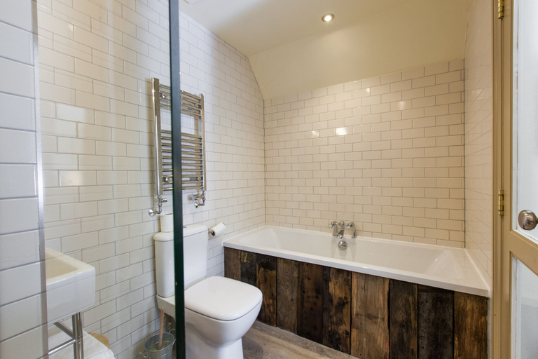 Bathroom 3, The White Buck, Hampshire